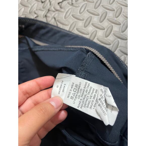 Vuori V430 Meta Pant Navy Blue Warpstreme Casual Chino Pants Mens Size 32 - Picture 3 of 7